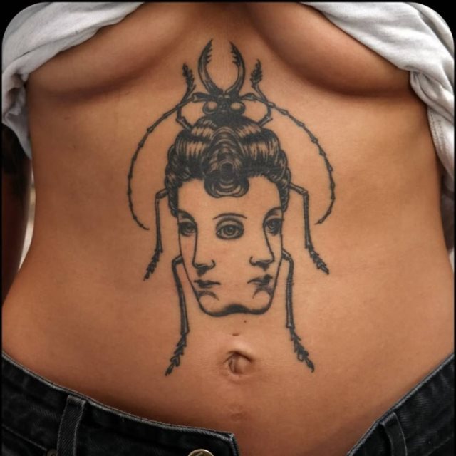 tattoo femenino para la barriga 09