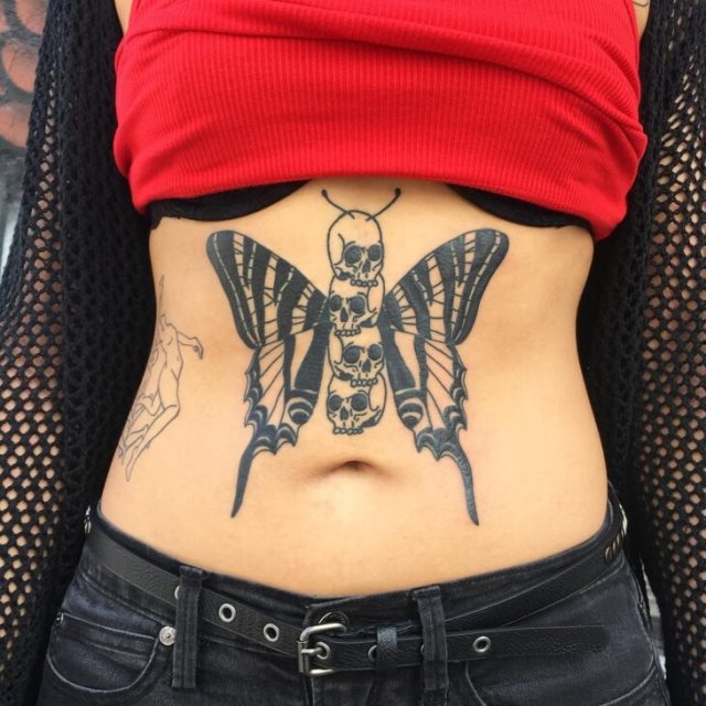 tattoo femenino para la barriga 15