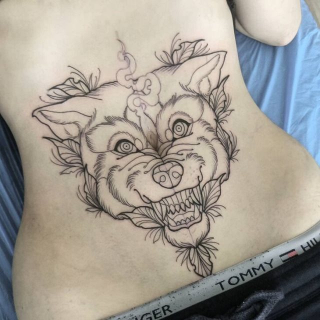 tattoo femenino para la barriga 18