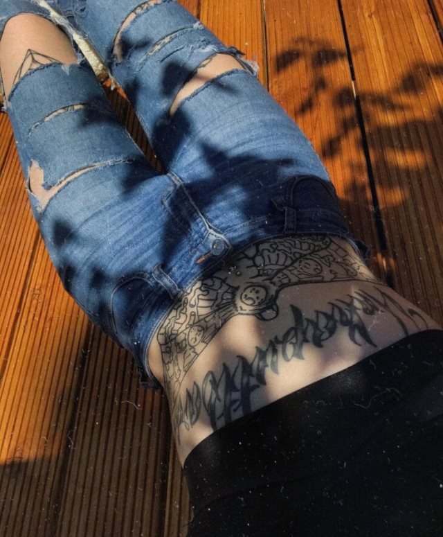 tattoo femenino para la barriga 42