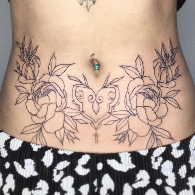 tattoo femenino para la barriga 60