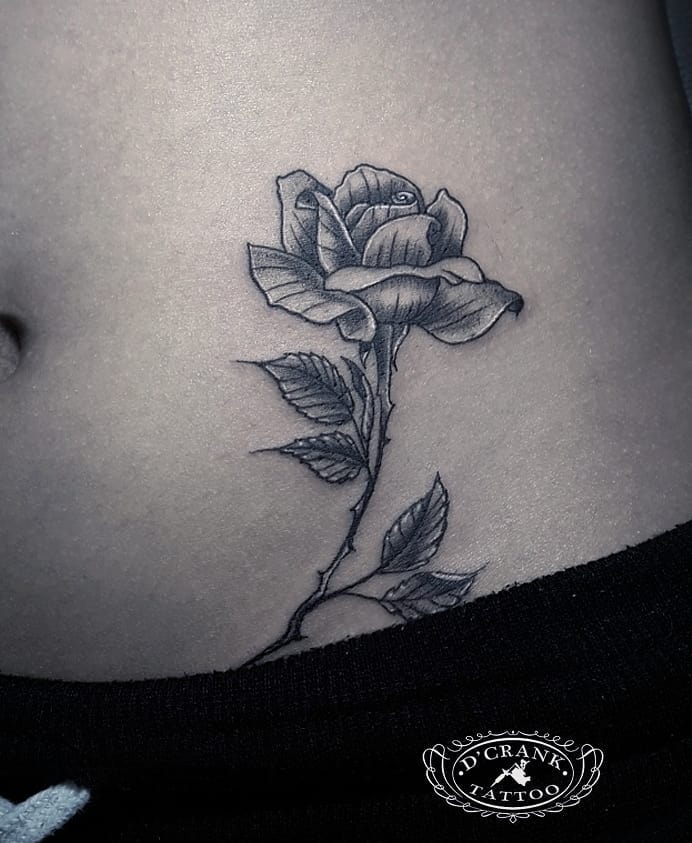 tattoo femenino para la barriga 69