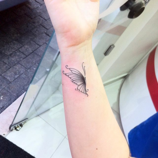tattoo femenino para la muneca 05