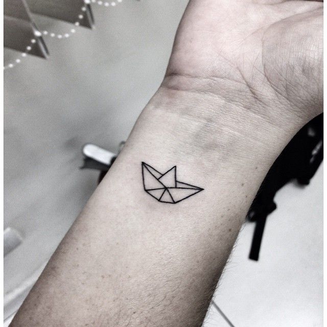 tattoo femenino para la muneca 11