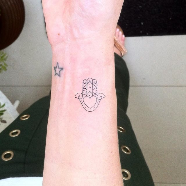 tattoo femenino para la muneca 20