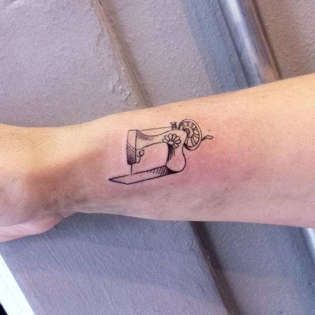 tattoo femenino para la muneca 23