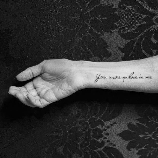 tattoo femenino para la muneca 27