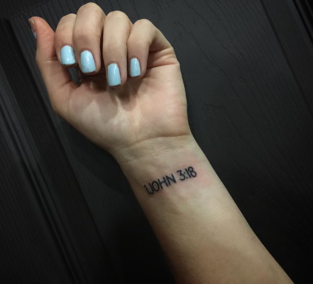 tattoo femenino para la muneca 28