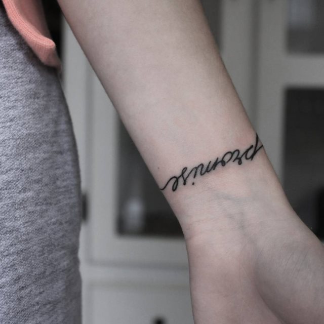 tattoo femenino para la muneca 36
