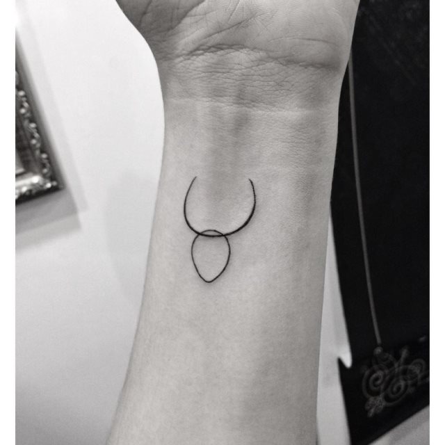 tattoo femenino para la muneca 39