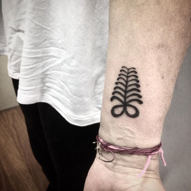 tattoo femenino para la muneca 40