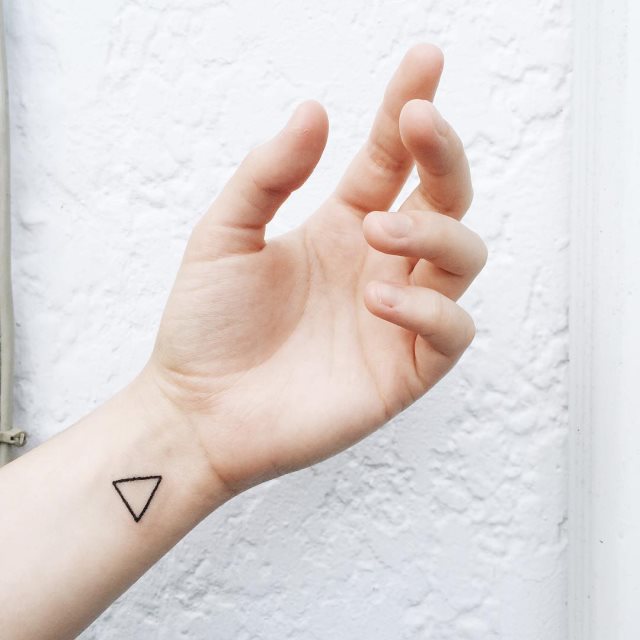 tattoo femenino para la muneca 44
