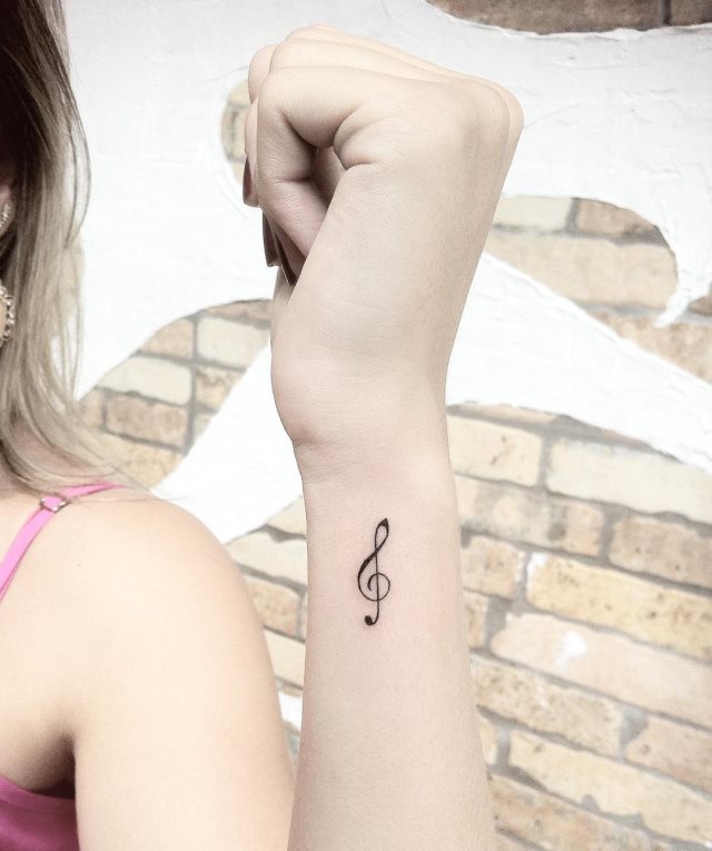 tattoo femenino para la muneca 47