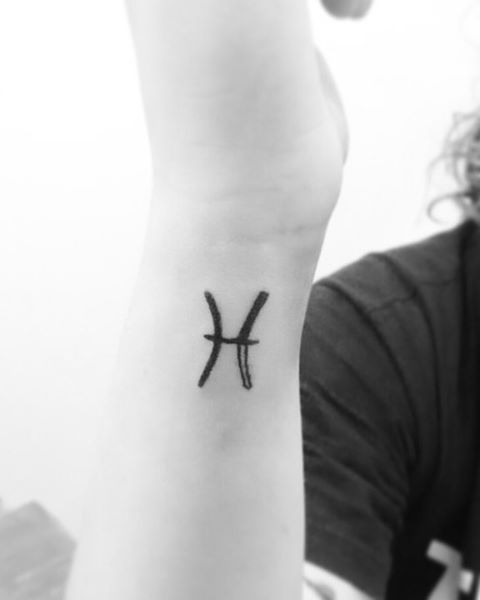 tattoo femenino para la muneca 49