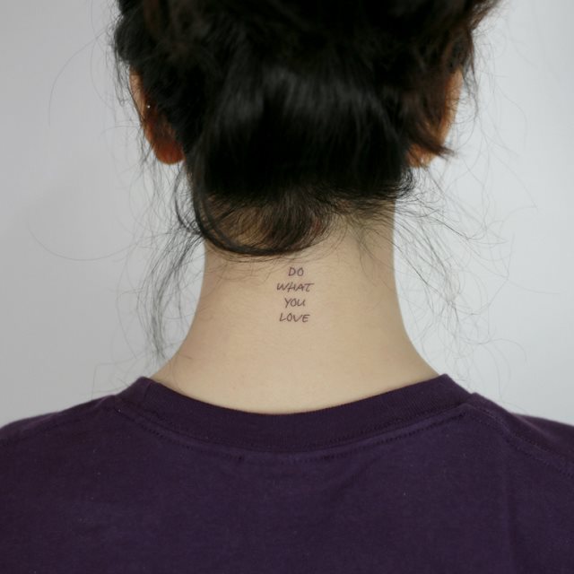 tattoo femenino para la nuca 60