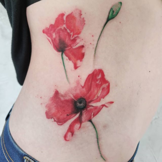 tattoo femenino para la pelvis 11