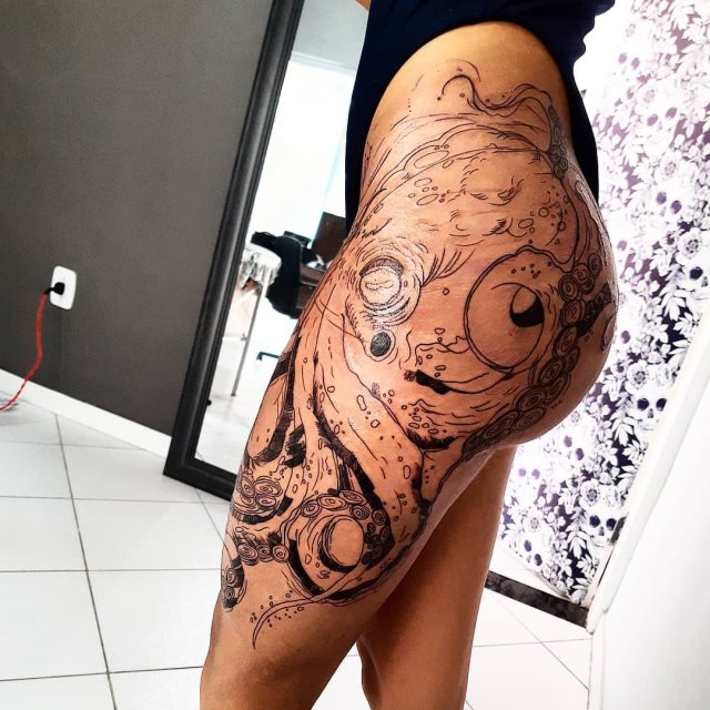 tattoo femenino para la pelvis 18