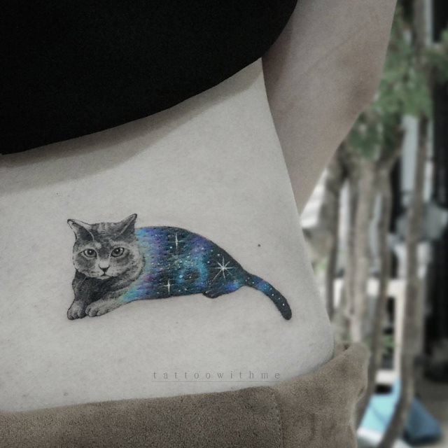 tattoo femenino para la pelvis 22