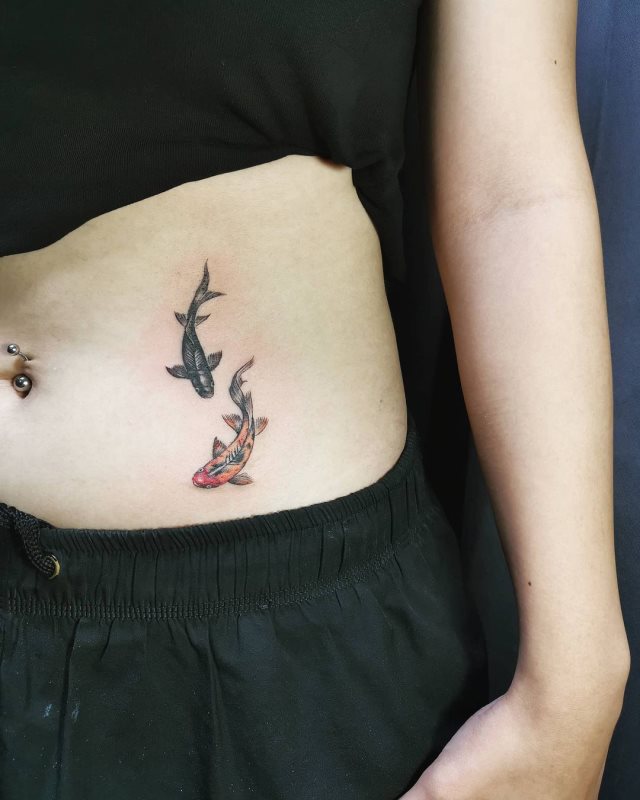 tattoo femenino para la pelvis 39