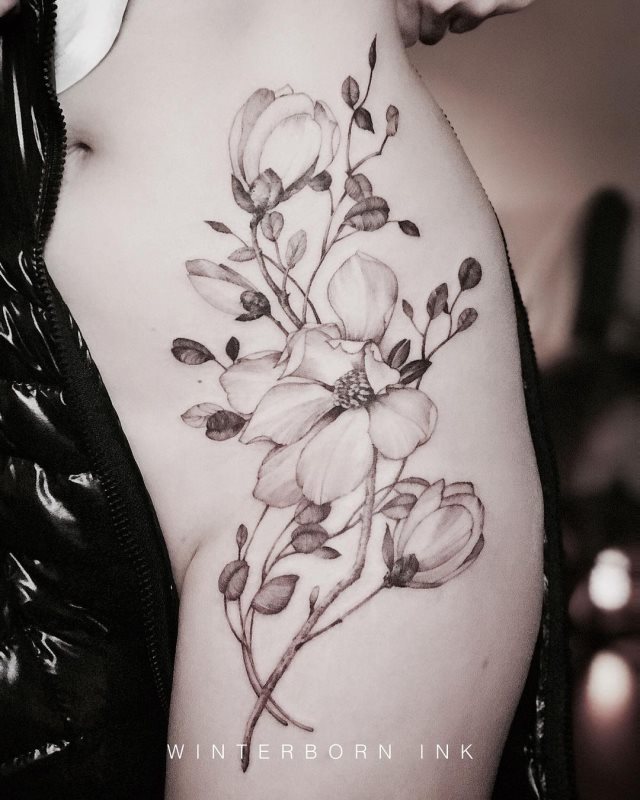 tattoo femenino para la pelvis 48
