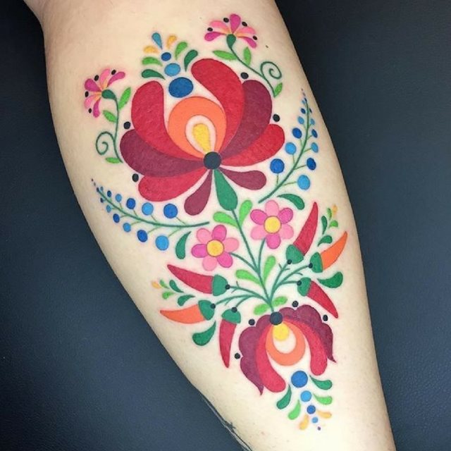 tattoo femenino para la pierna 14
