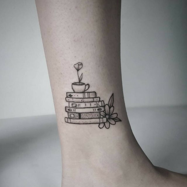 tattoo femenino para la pierna 47