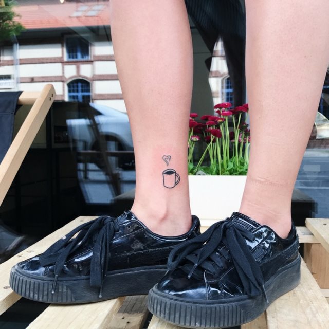 tattoo femenino para la pierna 49