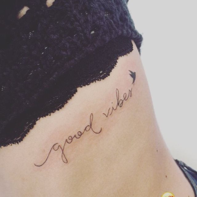 tattoo femenino para las costillas 23