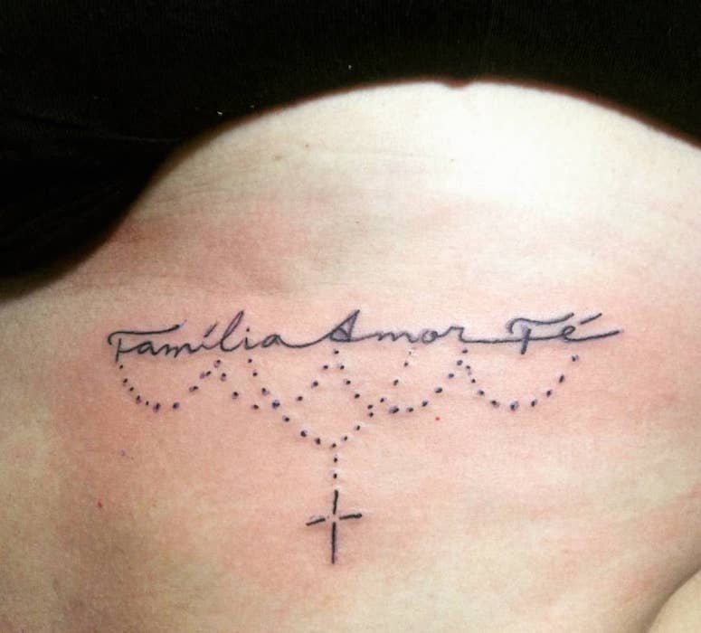 tattoo femenino para las costillas 49