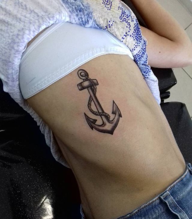 tattoo femenino para las costillas 57