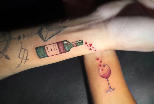 tattoo femenino pequeno en el brazo 48