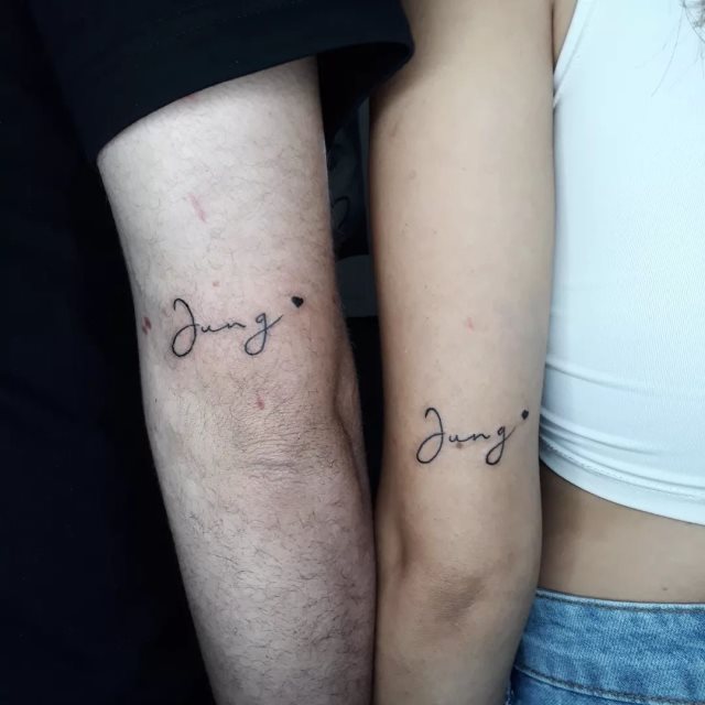 tattoo femenino pequeno en el brazo 57