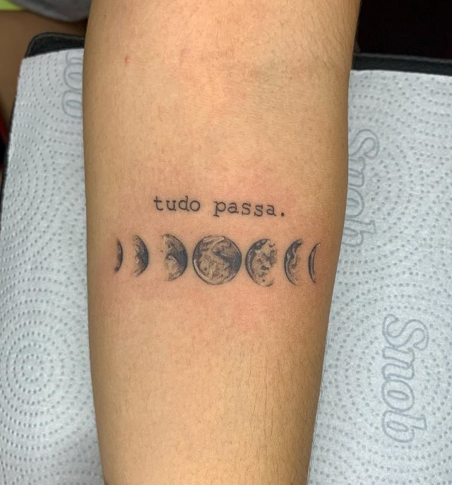 tattoo femenino pequeno en el brazo 67