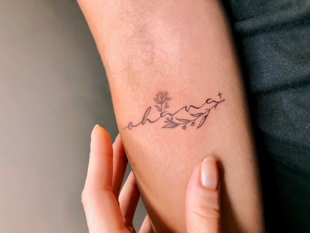 tattoo femenino pequeno en el brazo 74