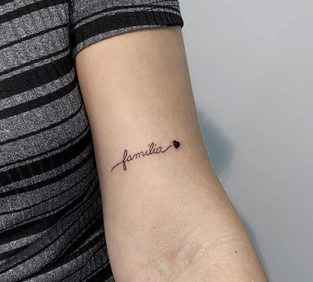tattoo femenino pequeno para el brazo 14