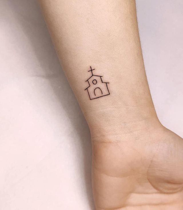 tattoo femenino pequeno para el brazo 32