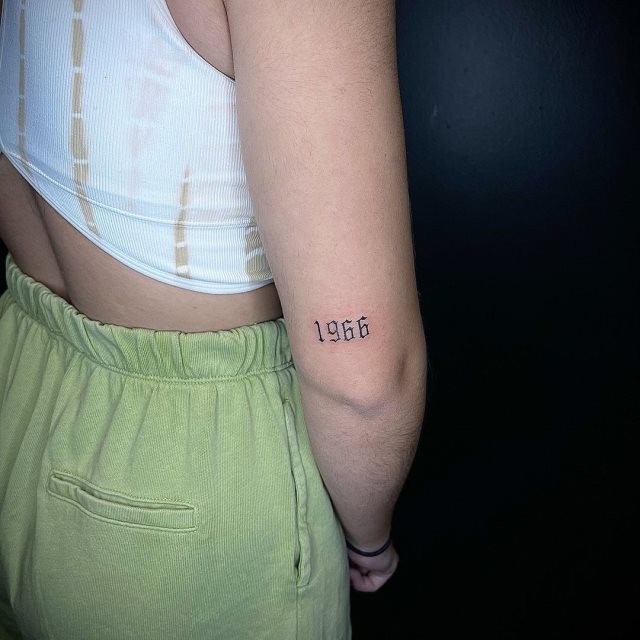 tattoo femenino pequeno para el brazo 34