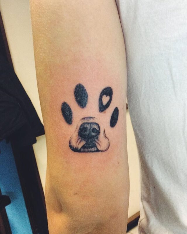 tattoo femenino perro 19