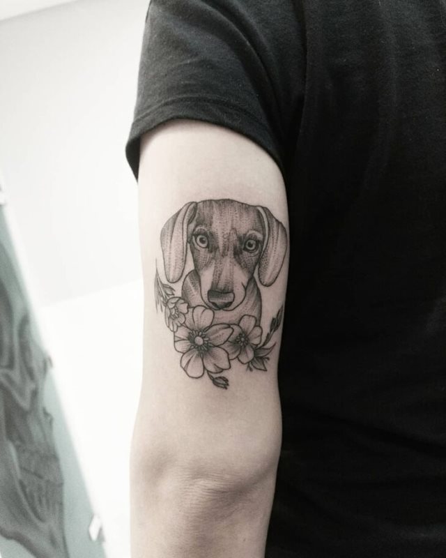 tattoo femenino perro 34