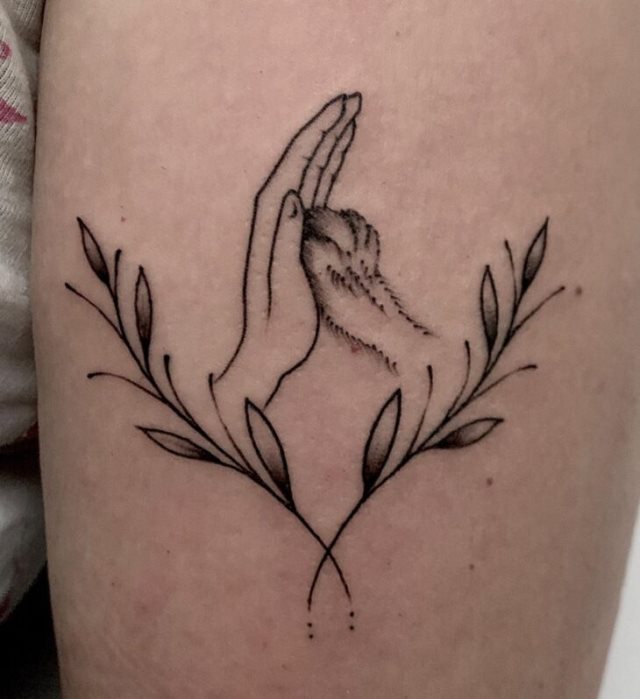 tattoo femenino perro 37