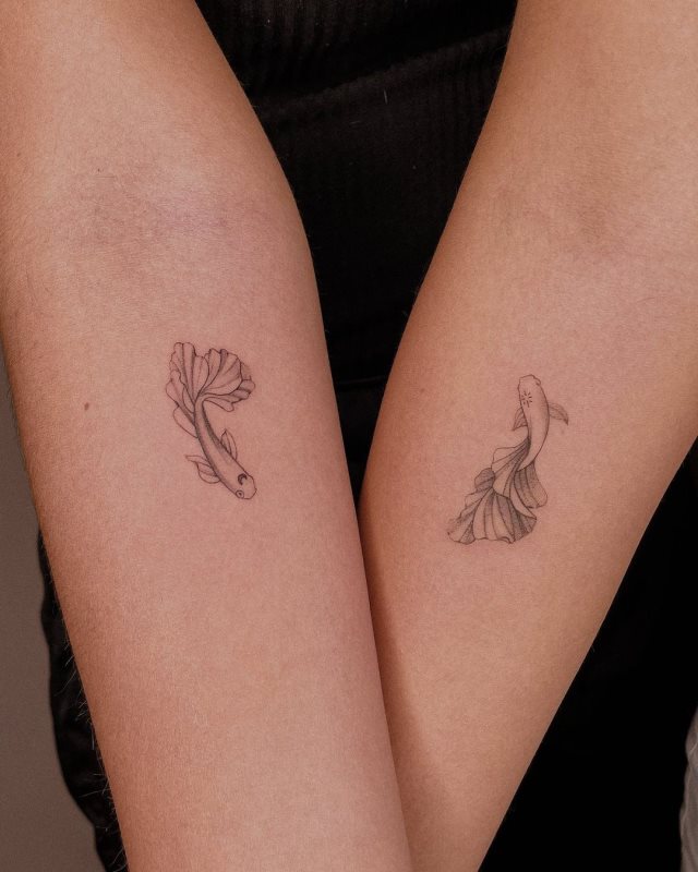 tattoo femenino pez 11