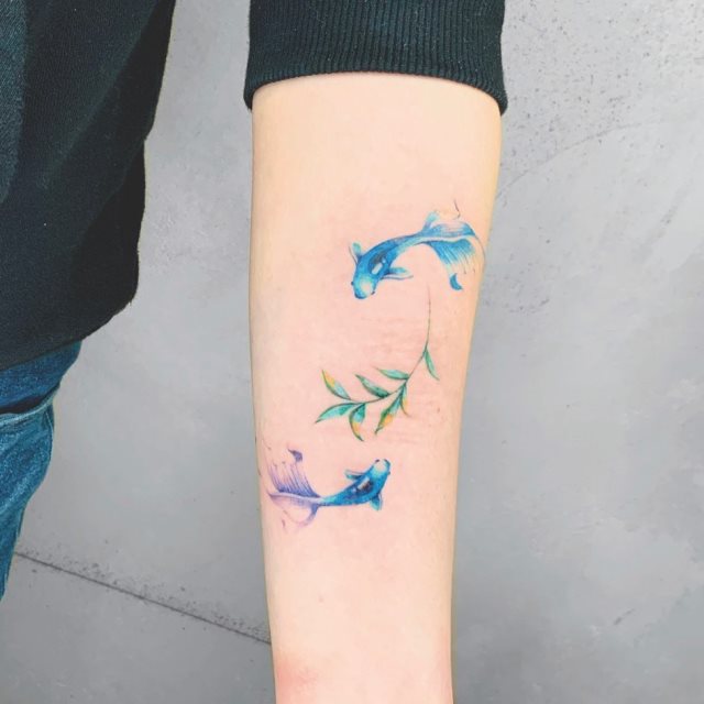 tattoo femenino pez 44