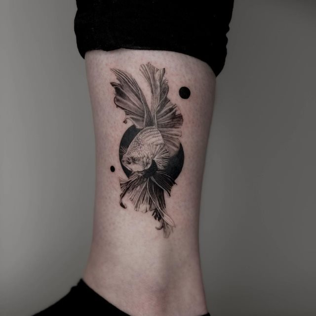 tattoo femenino pez 51