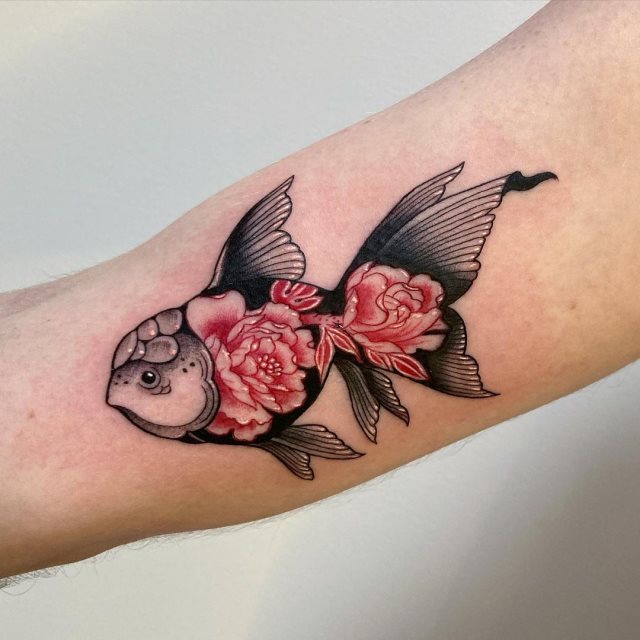 tattoo femenino pez 77