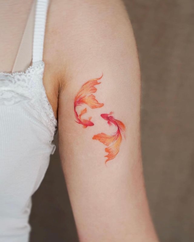 tattoo femenino pez 79