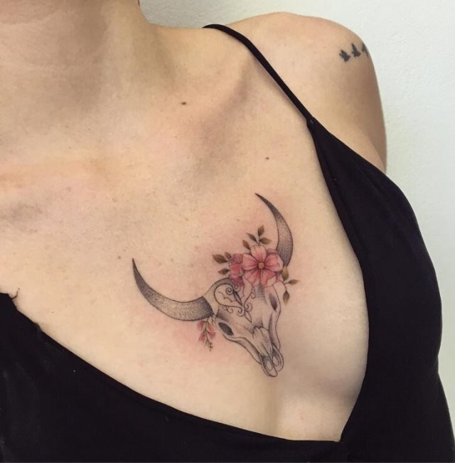 tattoo femenino sexy 03