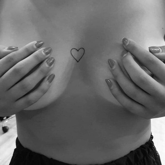 tattoo femenino sexy 20