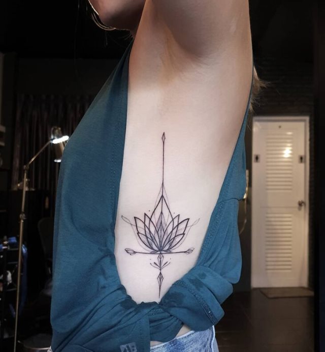tattoo femenino sexy 26