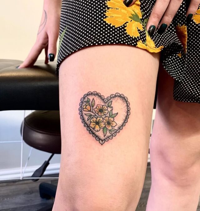 tattoo femenino sexy 32