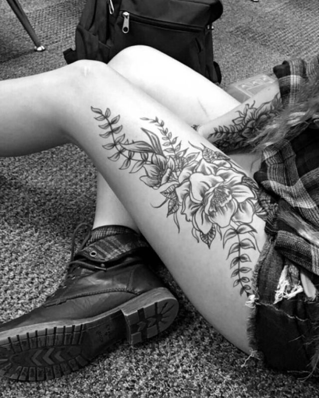 tattoo femenino sexy 33